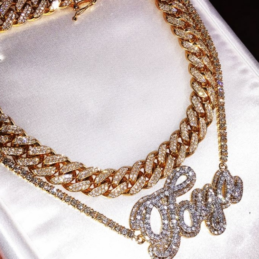 18kGold Cuban link bust down with 1 custom